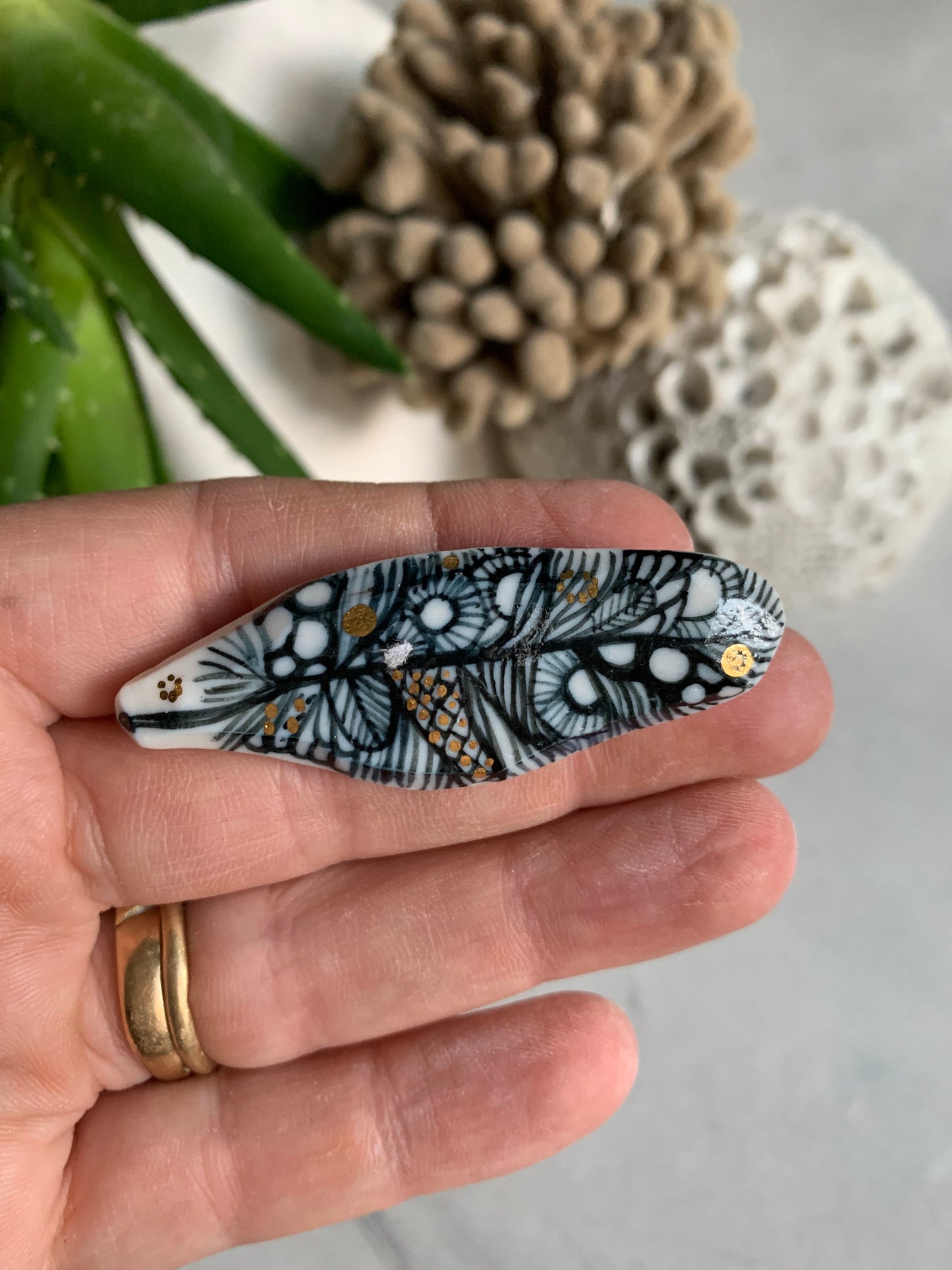 Blue and white hand painted ‘feather’ brooch, choose one