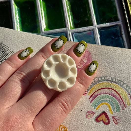 Daisy Paint Palette Porcelain Ring size N