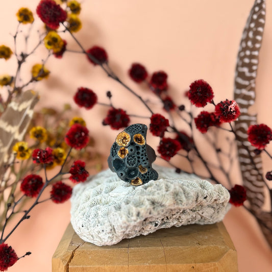 Black Crescent Coral Ring size Q